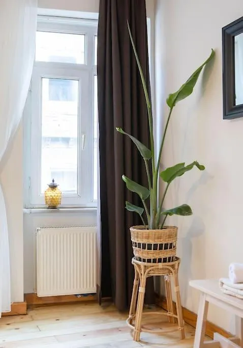 Inspiring 1+1 Suit In The Heart Of Istanbul Apartment
