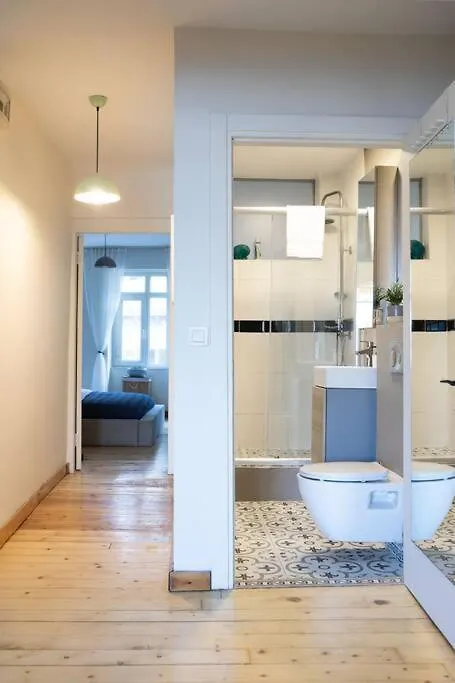 Inspiring 1+1 Suit In The Heart Of Istanbul Apartment