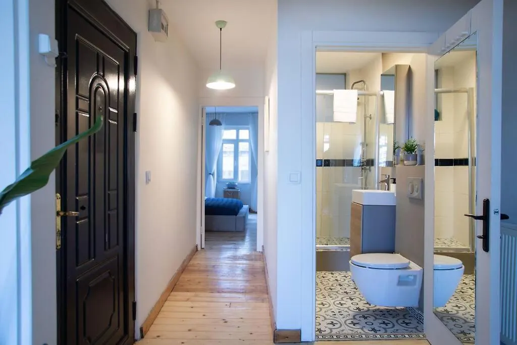Inspiring 1+1 Suit In The Heart Of Istanbulská provincie